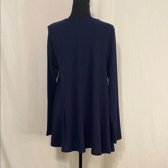 Lane Bryant Navy Blue Long Sleeve Ribbed Tunic Size 16 - Picture 4 of 10